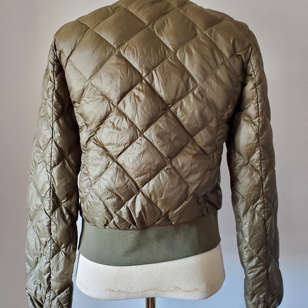 TNA the league jacket. lightweight goose down green puffer. Size small - Picture 6 of 8